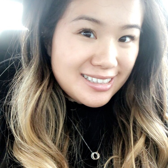 Meet your Posher, Emily - Picture 1 of 1